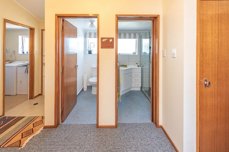 Photo of property in 14 Massey Street, Aramoho, Whanganui, 4500