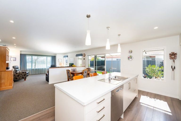 Photo of property in 8 Rotoiti Way, Poraiti, Napier, 4112