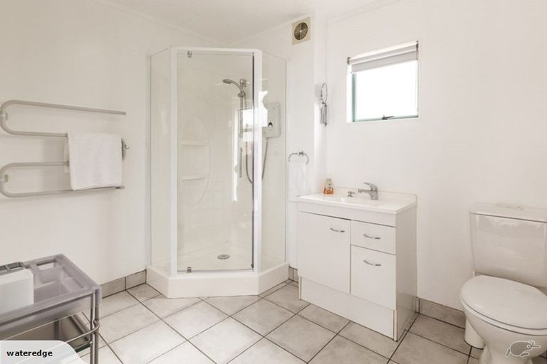 Photo of property in 8 Papaka Road, Ngunguru, Whangarei, 0173