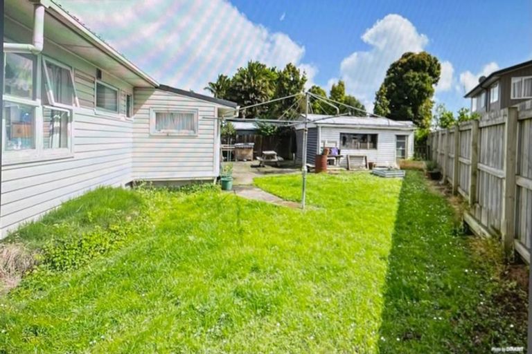 Photo of property in 112 Cargill Street, Papakura, 2110