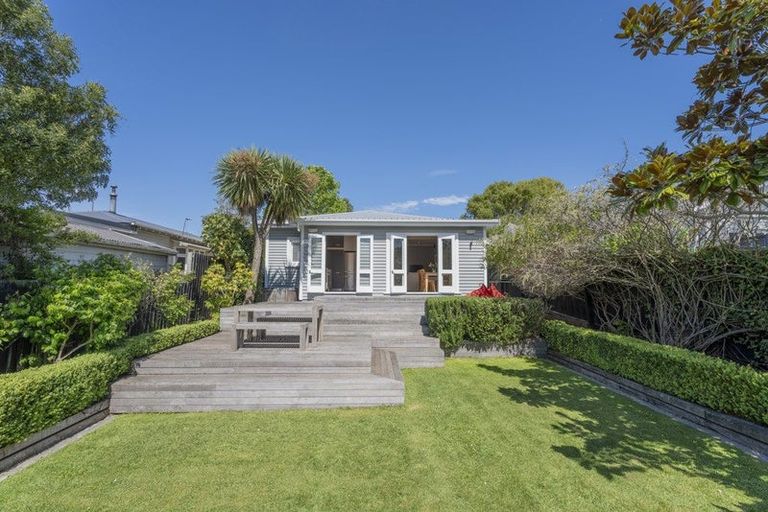 Photo of property in 9 Malcolm Avenue, Cashmere, Christchurch, 8022