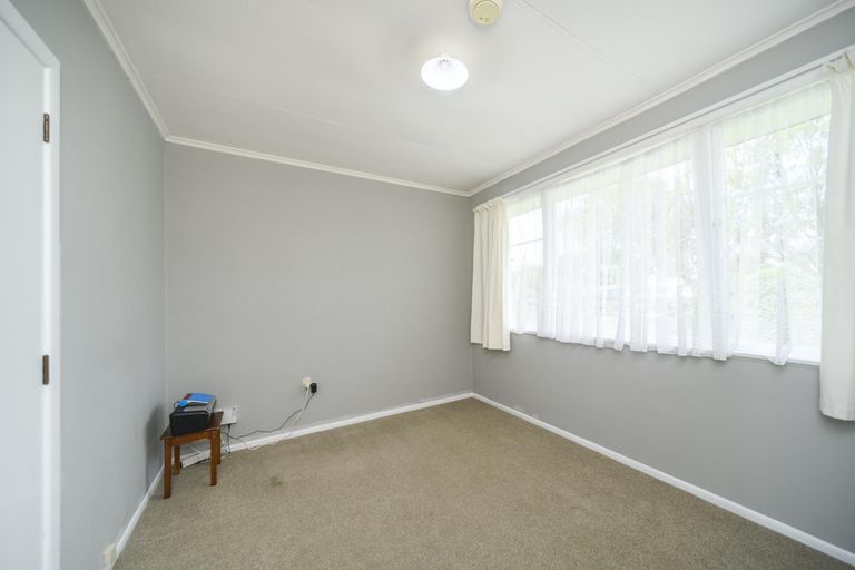 Photo of property in 10 Rimu Place, Cloverlea, Palmerston North, 4412