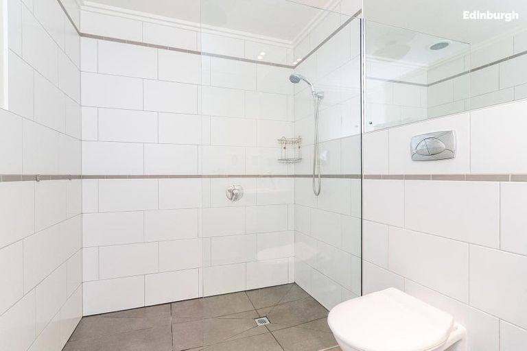 Photo of property in Claremont House, 24 Melrose Street, Roslyn, Dunedin, 9010