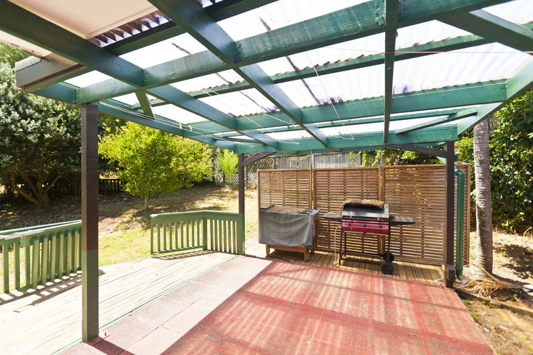 Photo of property in 27 Carr Street, Te Kamo, Whangarei, 0112