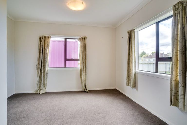 Photo of property in 30 Burns Street, Milton, 9220