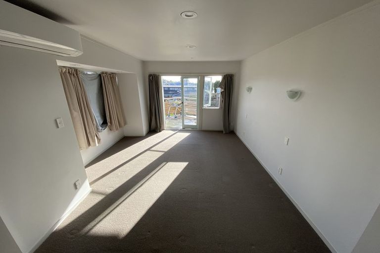 Photo of property in 2/21 Omana Road, Milford, Auckland, 0620