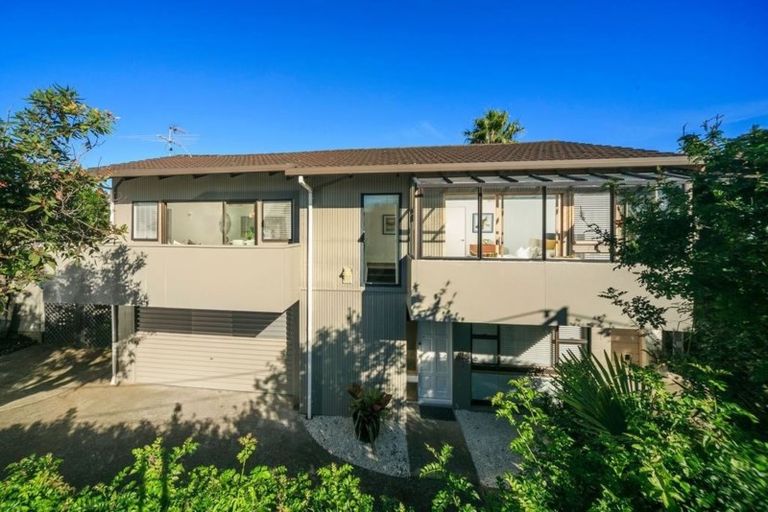 Photo of property in 1/1 Sanders Avenue, Takapuna, Auckland, 0622