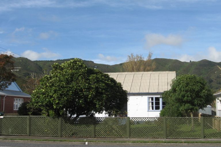 Photo of property in 182 Naenae Road, Naenae, Lower Hutt, 5011