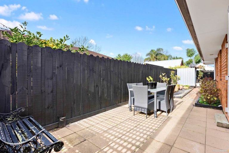 Photo of property in 12 Emmerdale Avenue, Papakura, 2110