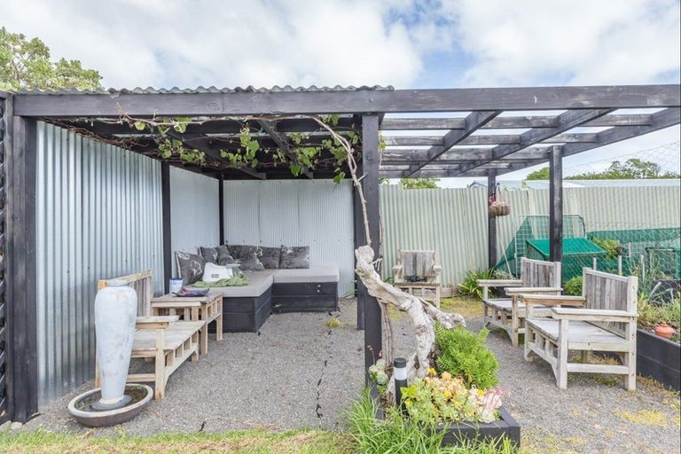 Photo of property in 5 Muapoko Street, Himatangi Beach, Foxton, 4891