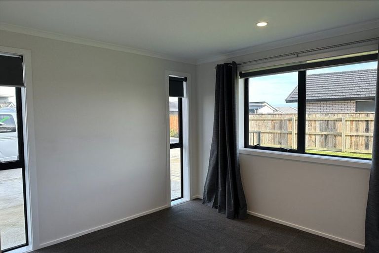 Photo of property in 68 Hinemoa Street, Levin, 5510