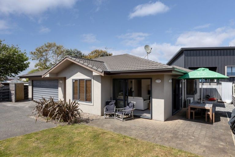 Photo of property in 6b Dickson Road, Papamoa Beach, Papamoa, 3118