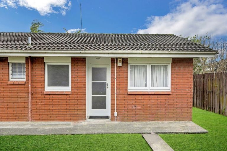 Photo of property in 22 Grande Vue Road, Hillpark, Auckland, 2102