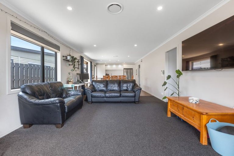 Photo of property in 8a Cutfield Street, Inglewood, 4330