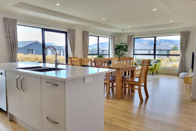 Photo of property in 16 Jimmys Lane, Lake Tekapo, 7999