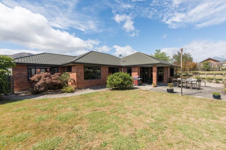 Photo of property in 10 Lobank Place, Richmond, 7020