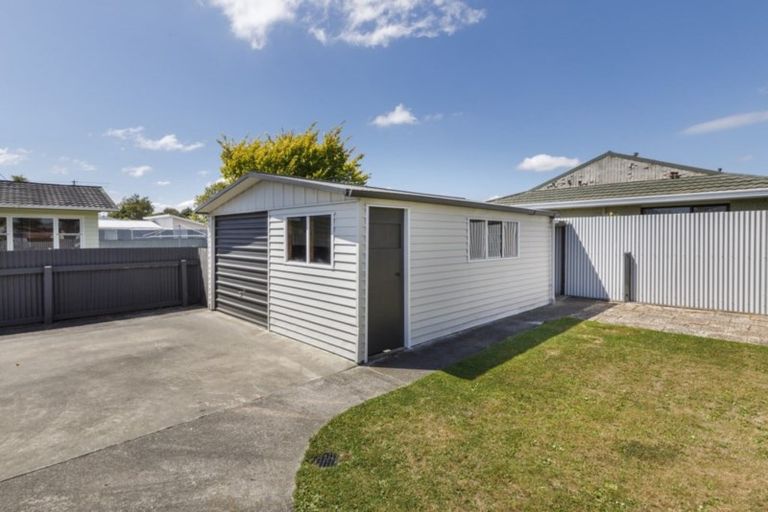 Photo of property in 6 Lockhart Avenue, Milson, Palmerston North, 4414