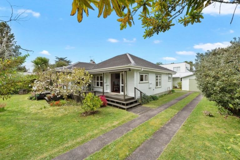 Photo of property in 5 Somme Crescent, Hillcrest, Hamilton, 3216