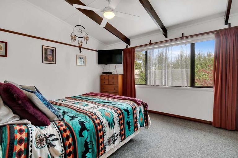 Photo of property in 15 Henare Place, Tihiotonga, Rotorua, 3015