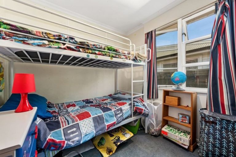 Photo of property in 12 Wyndham Road, Pinehaven, Upper Hutt, 5019