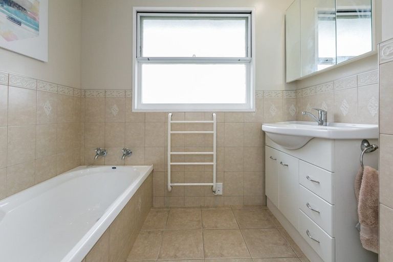 Photo of property in 86a Gloucester Street, Greenmeadows, Napier, 4112