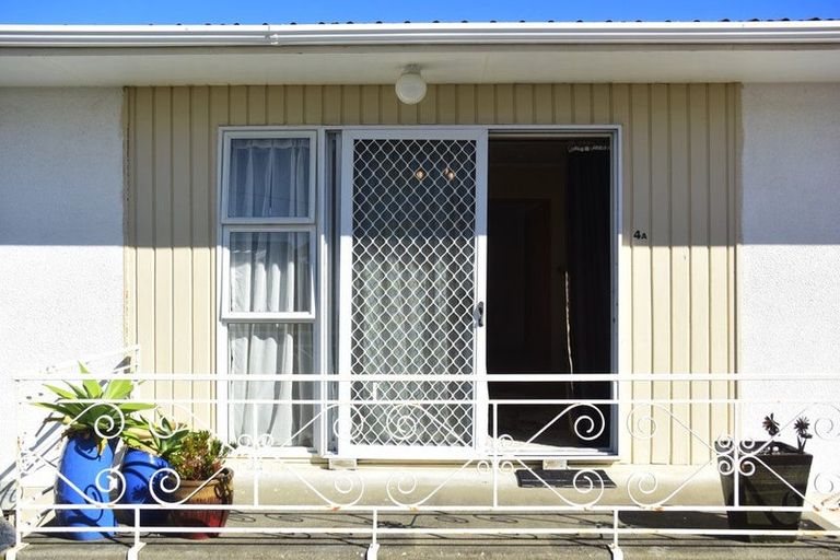 Photo of property in 4 Central Avenue, Gonville, Whanganui, 4501