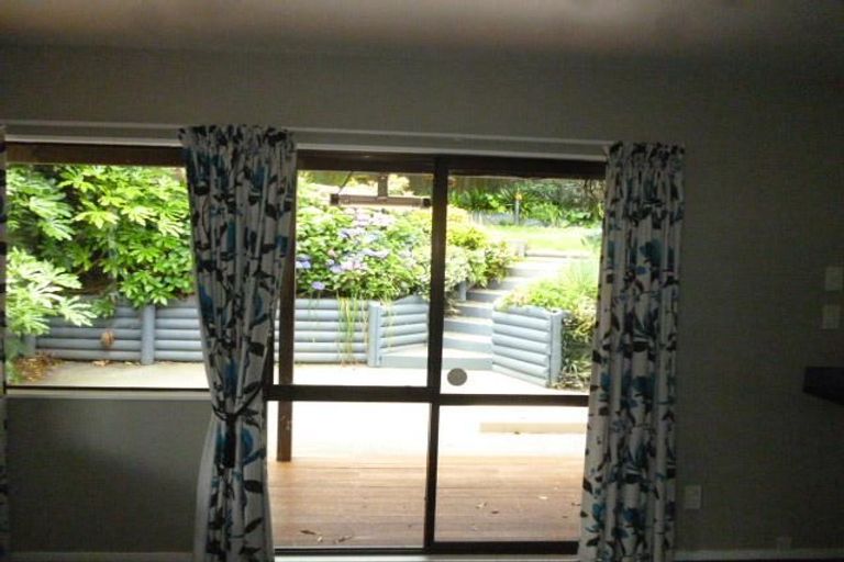 Photo of property in 5 Spears Place, Botany Downs, Auckland, 2010