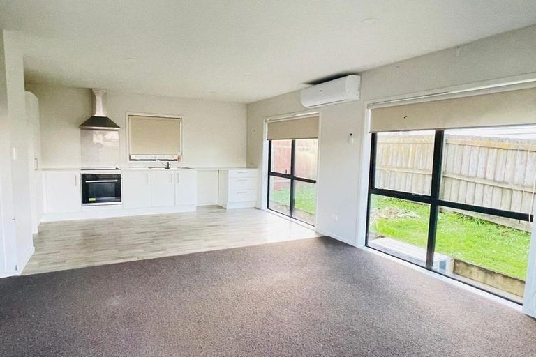 Photo of property in 20 Gambare Place, Wattle Downs, Auckland, 2103