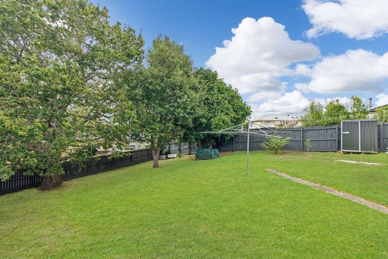 Photo of property in 3 Luke Place, Otara, Auckland, 2023