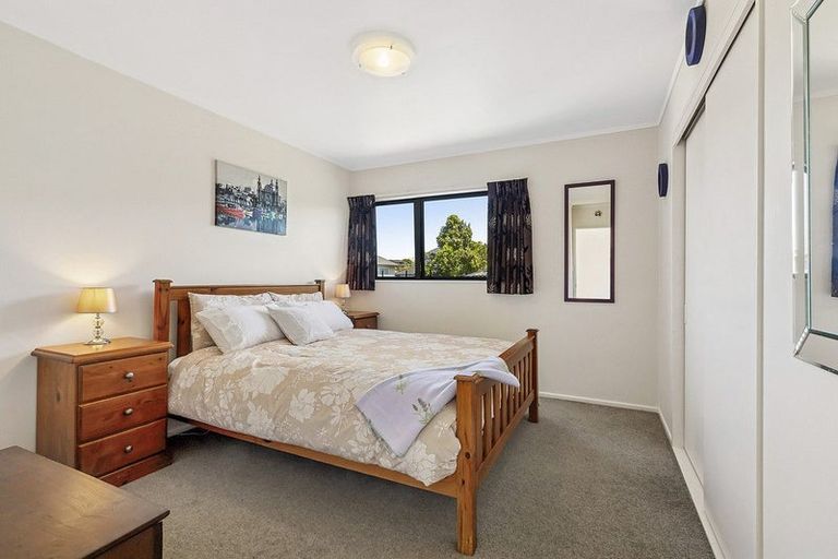 Photo of property in 6 Voyager Way, Whitby, Porirua, 5024