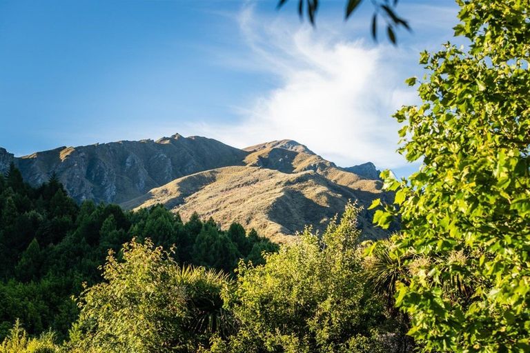 Photo of property in Butel Park, 50 Essex Avenue, Arrowtown, 9302