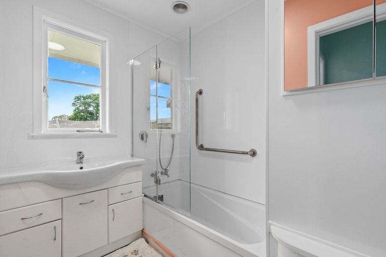 Photo of property in 24 Hikutaia Street, Te Aroha, 3320