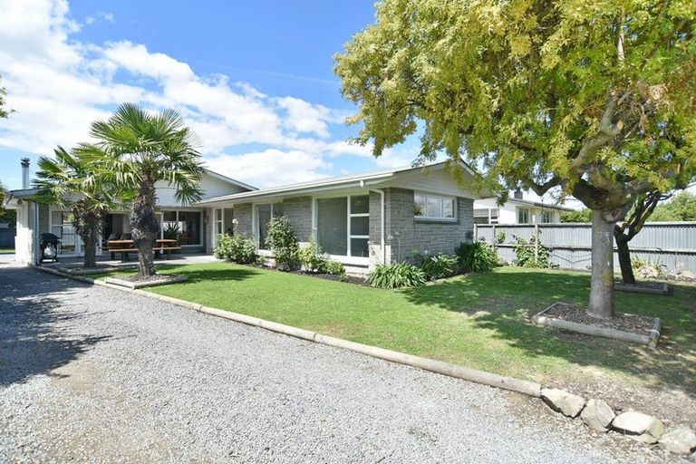 Photo of property in 32 Ashgrove Street, Rangiora, 7400