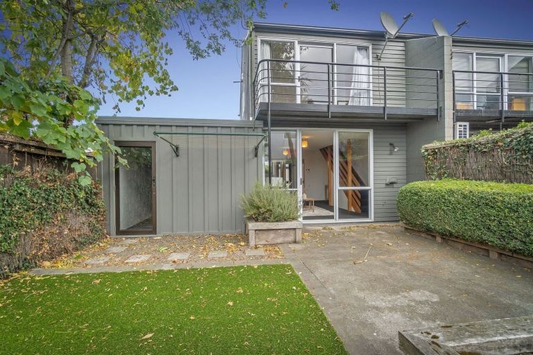 Photo of property in 5/27 Packe Street, Edgeware, Christchurch, 8013