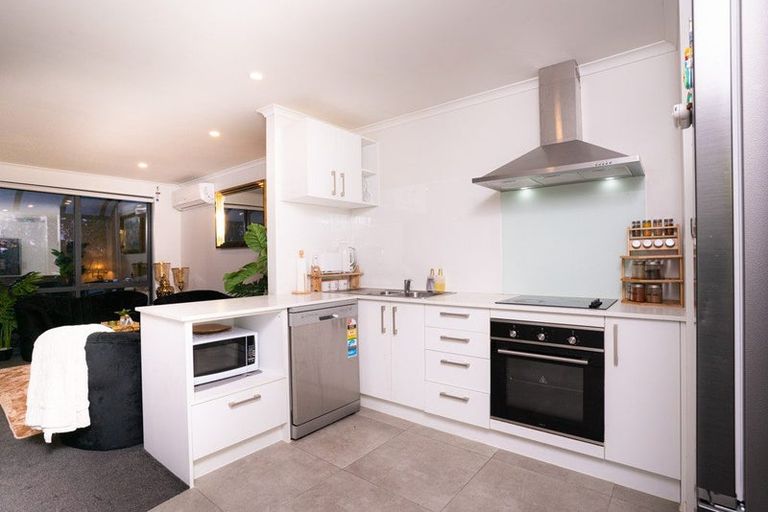 Photo of property in 29 Saddleback Crescent, Papakura, 2110
