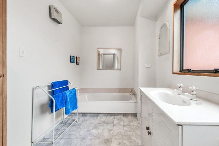 Photo of property in 18 Mountain View Place, Leeston, 7632