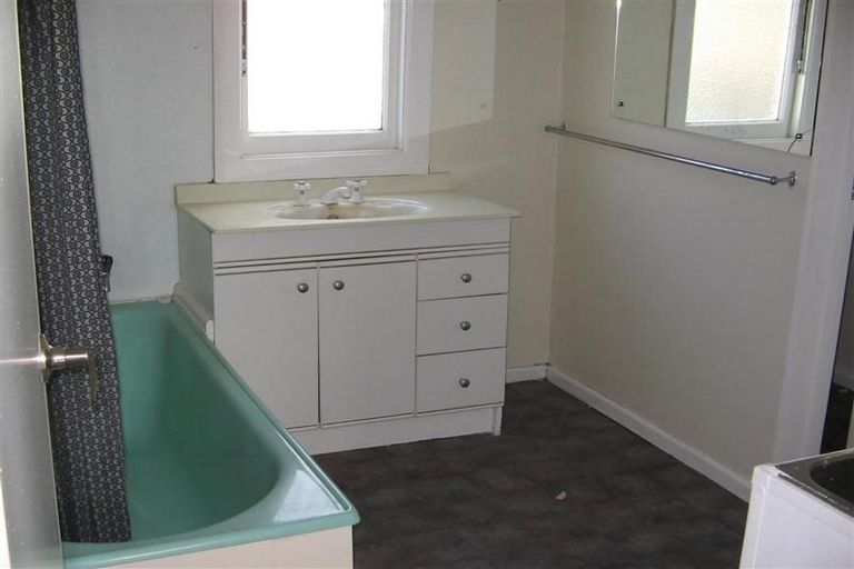 Photo of property in 6 Preston Street, Gore, 9710