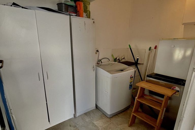 Photo of property in 35 Queen Road, Bellevue, Tauranga, 3110