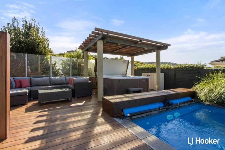 Photo of property in 34 Browns Drive, Waihi Beach, 3611