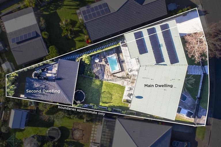 Photo of property in 41 The Circle, Manly, Whangaparaoa, 0930