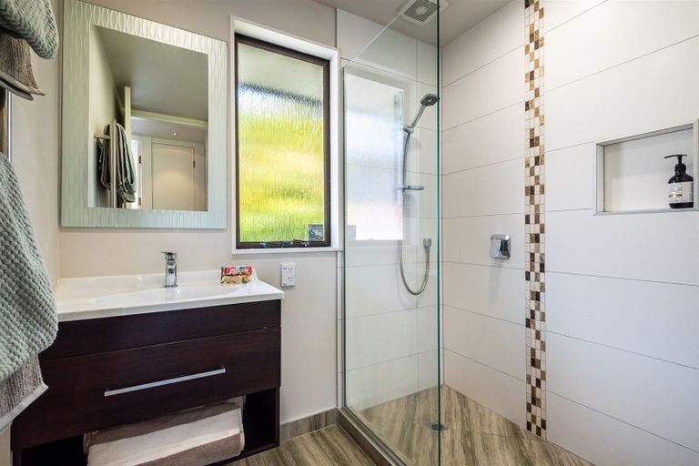 Photo of property in 155 Spinella Drive, Bayview, Auckland, 0629