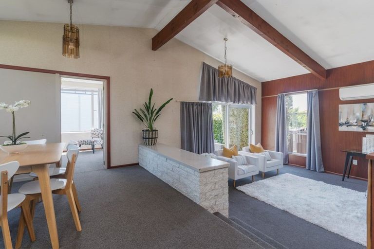 Photo of property in 1/15 Dovedale Avenue, Ilam, Christchurch, 8041