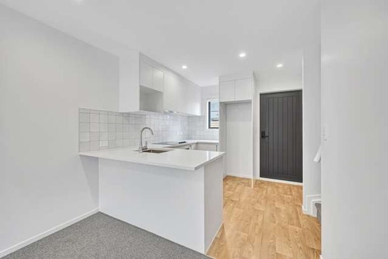 Photo of property in 9/30 Bowater Place, Manurewa, Auckland, 2102