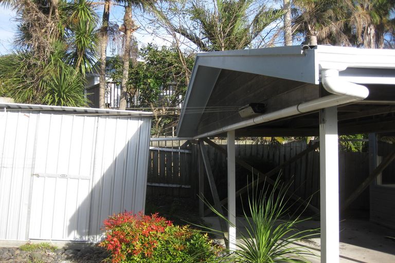 Photo of property in 24 Cedar Terrace, Stanmore Bay, Whangaparaoa, 0932