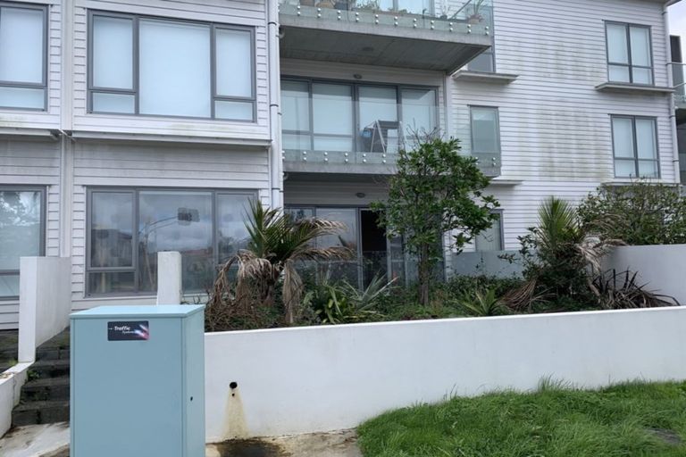 Photo of property in 87 Puhinui Road, Papatoetoe, Auckland, 2104