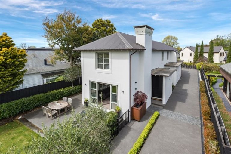 Photo of property in 6 Wairarapa Terrace, Merivale, Christchurch, 8014