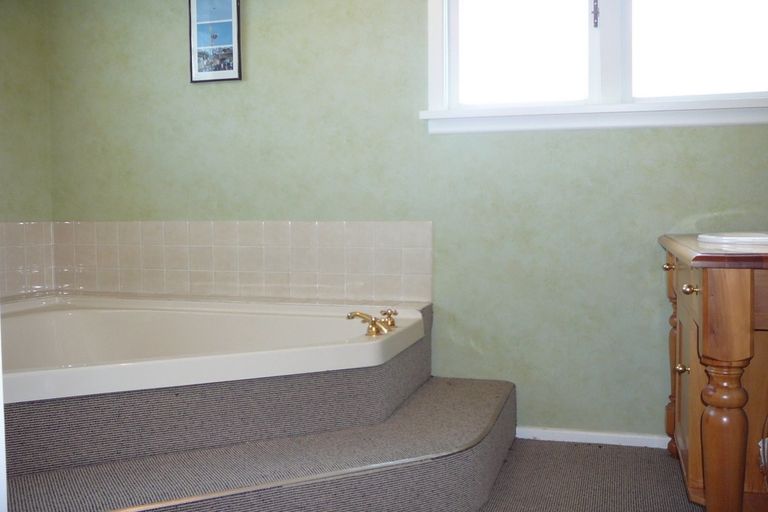 Photo of property in 40 Station Street, Alexandra, 9320