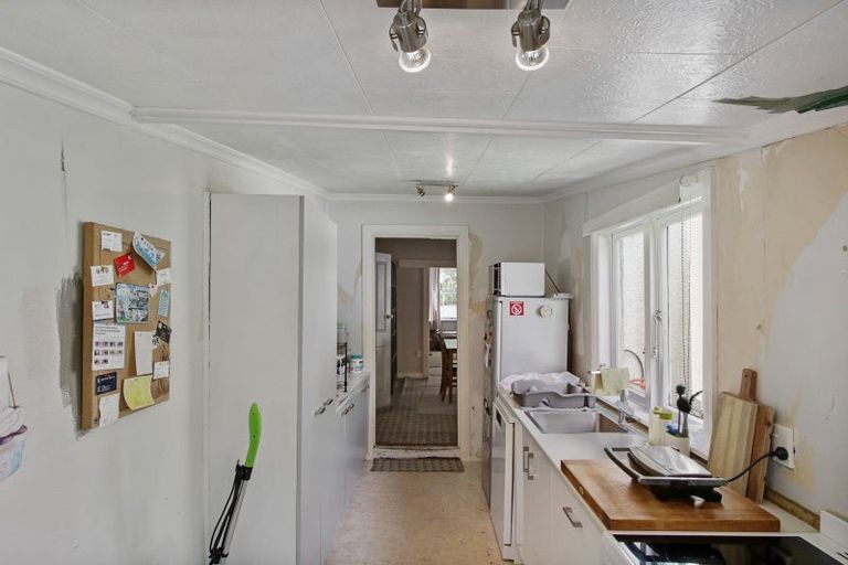 Photo of property in 86 Avenue Road, Foxton, 4814