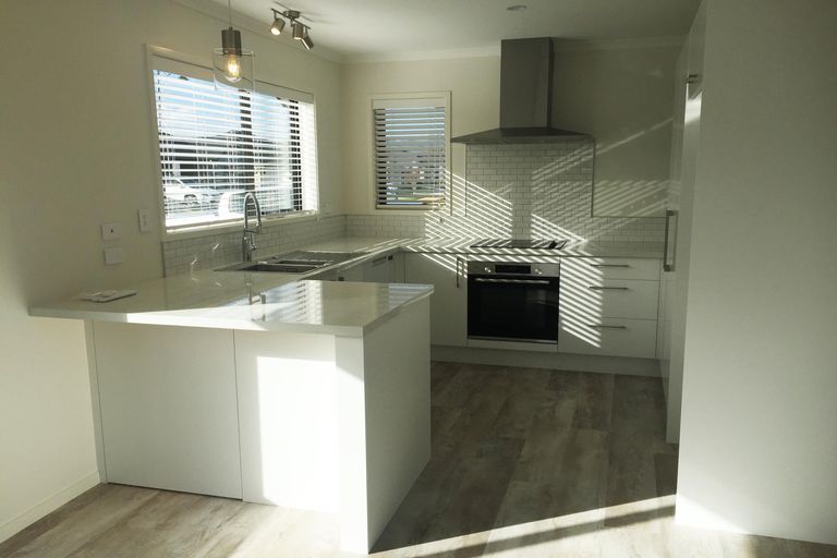 Photo of property in 18 Ruru Street, Cambridge, 3434