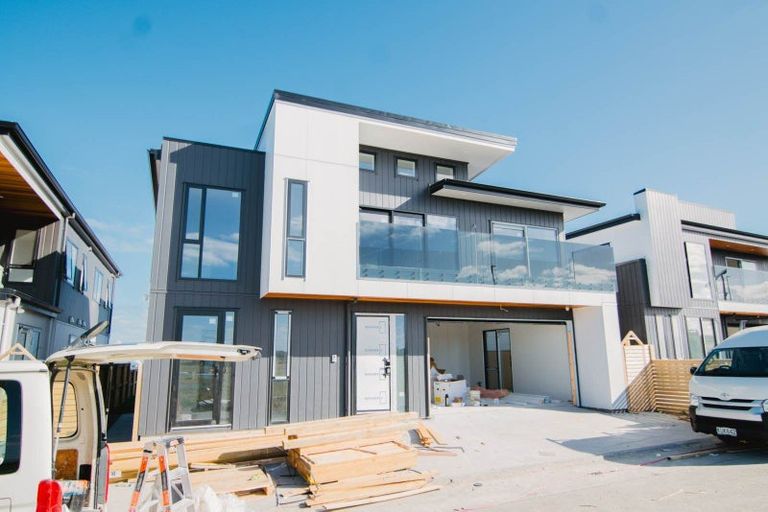 Photo of property in 216 Vaughans Road, Long Bay, Albany, 0792